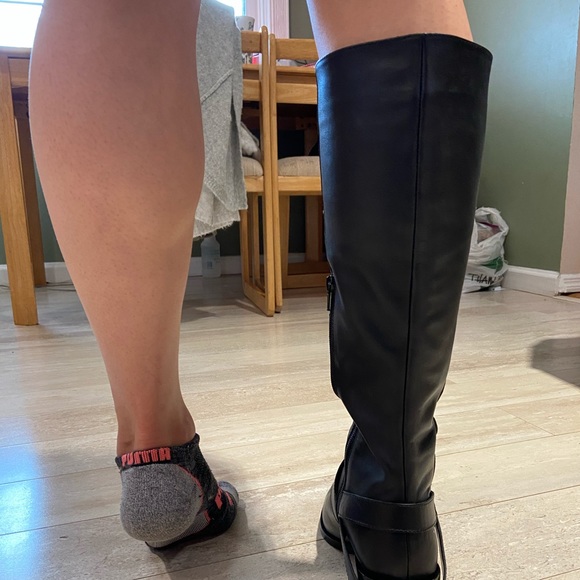 BRAND NEW Black Leather Boots - Picture 3 of 5